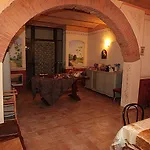 Couette-café Arianna 3*