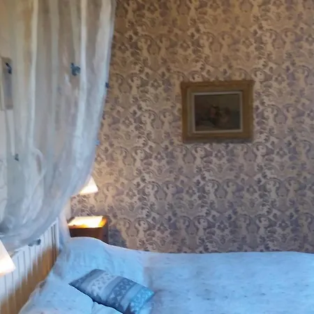 Couette-café Arianna Lari